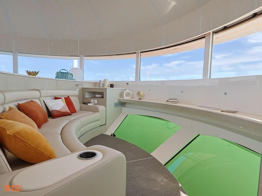 Anthenea Suite Hoteliere Flottante Perros-Guirec Bagian luar foto